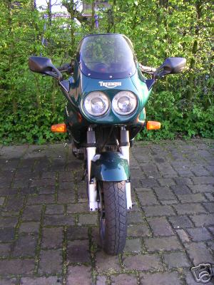 triumph_Sprint_04.JPG 400x300